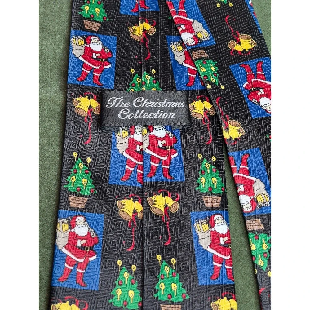 The Christmas Collection Santa Neck‎ Tie Novelty Holiday Christmas Tree Bells